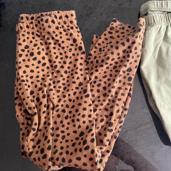 Old Navy Olive Green and Brown Legging Set Size 4T - Picture 2 of 5